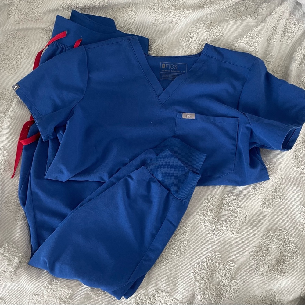 Figs Winning Blue Scrub Set with Red Accents